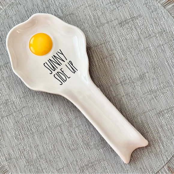 Rae Dunn SUNNY SIDE UP Egg Design Ceramic Spoon Rest NEW!! - Picture 1 of 3